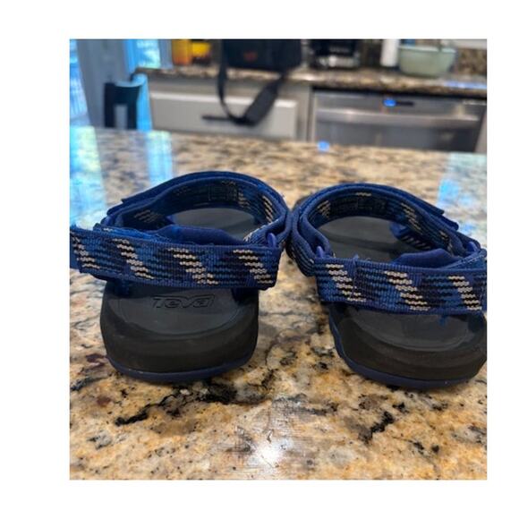 Teva Boys Hurricane 2 Sandals Water Shoe Strappy Outdoor Big Boy Size 2 Blue - Picture 4 of 6